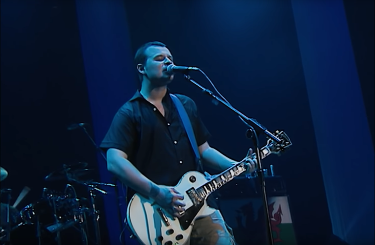 Manic Street Preachers - "A Design For Life"